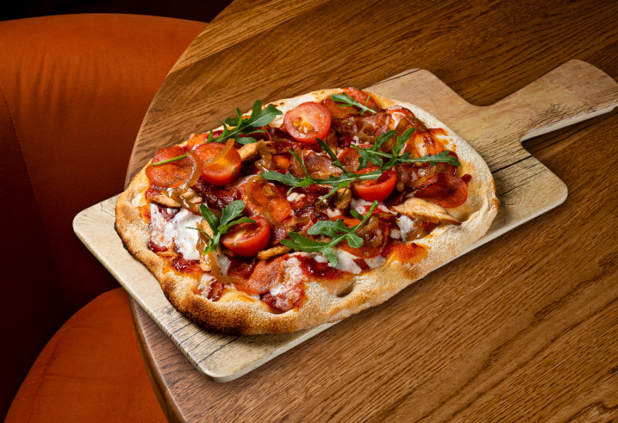 Римская пицца с луком Бальзамик